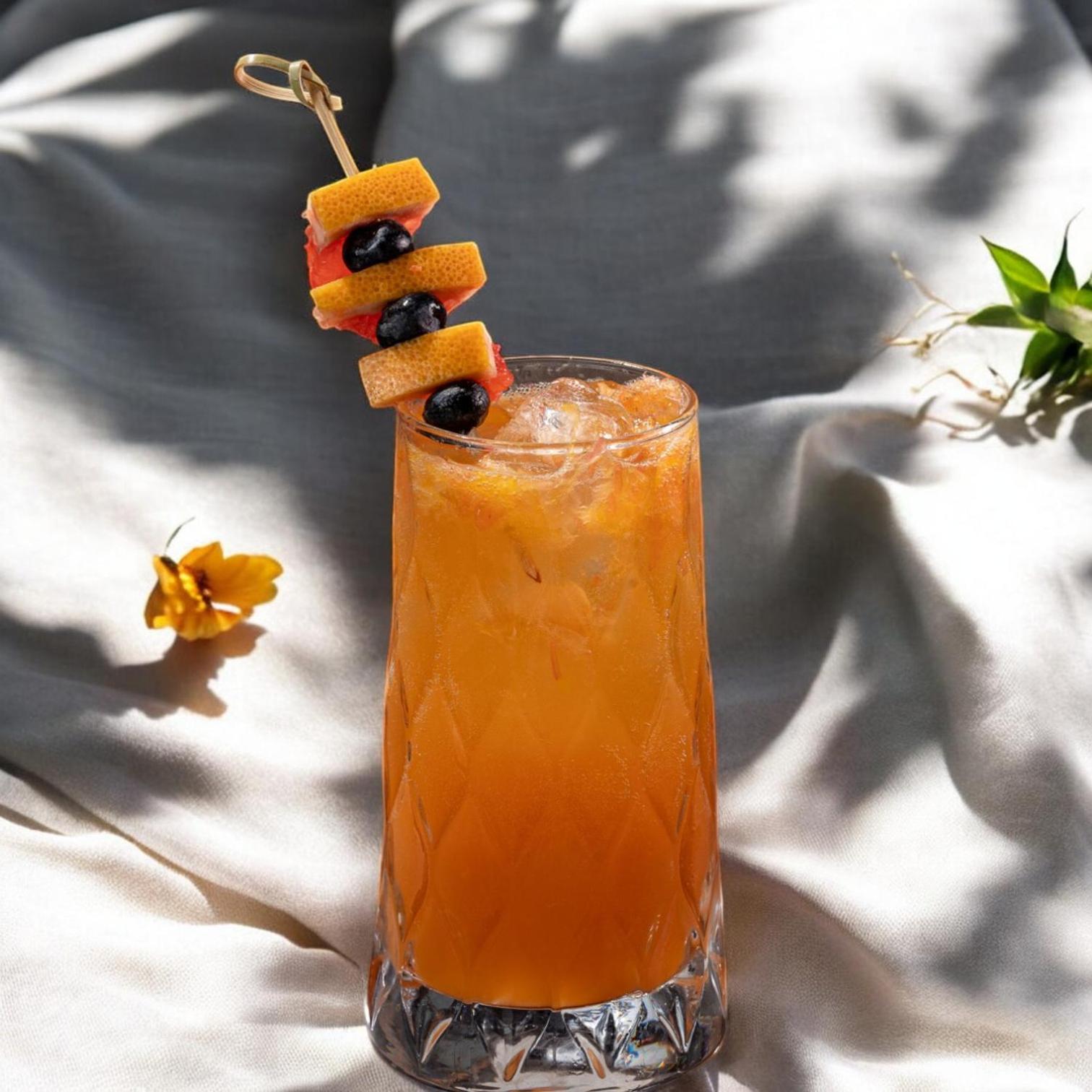 Stayso The House Hotel Istanbulská provincie Exteriér fotografie A screwdriver cocktail